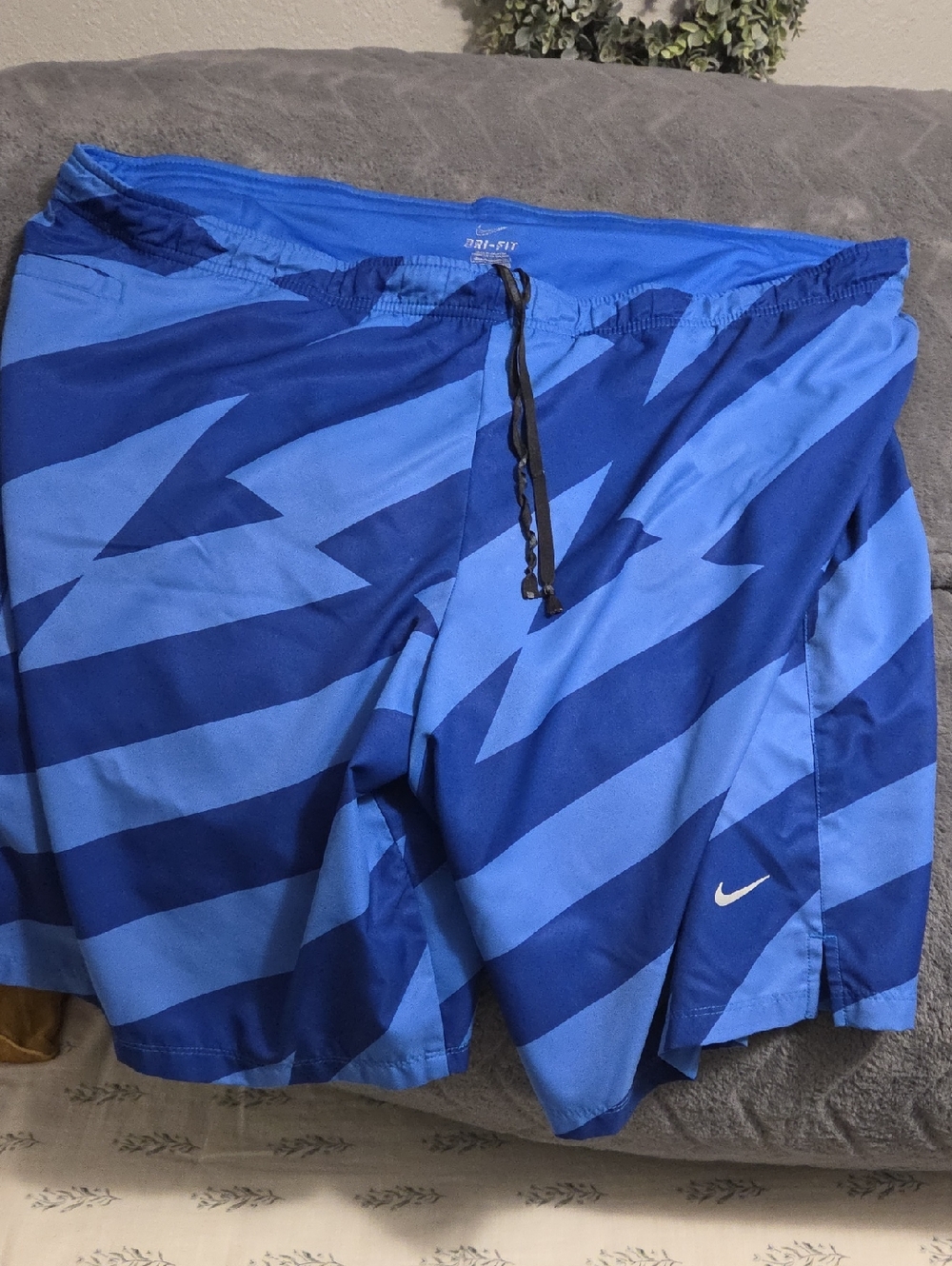 Nike Men’s Blue Two-Tone Lightning Swim Shorts